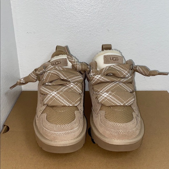 UGG LOWMEL - Picture 2 of 5